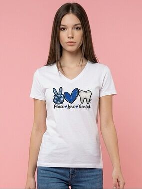 EUC - Ladies V Neck White “Peace Love Dental” T-Shirt Size Medium